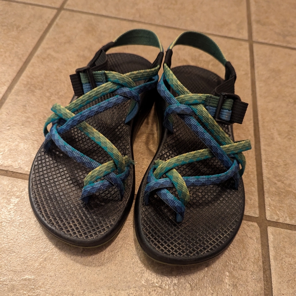 Chacos - Picture 2 of 3